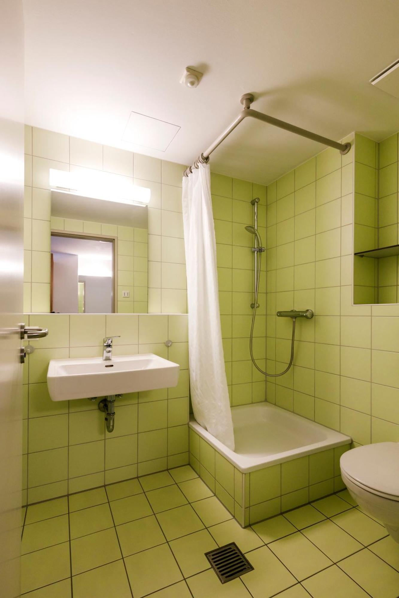 Jugendherberge Bad Toelz Bagian luar foto