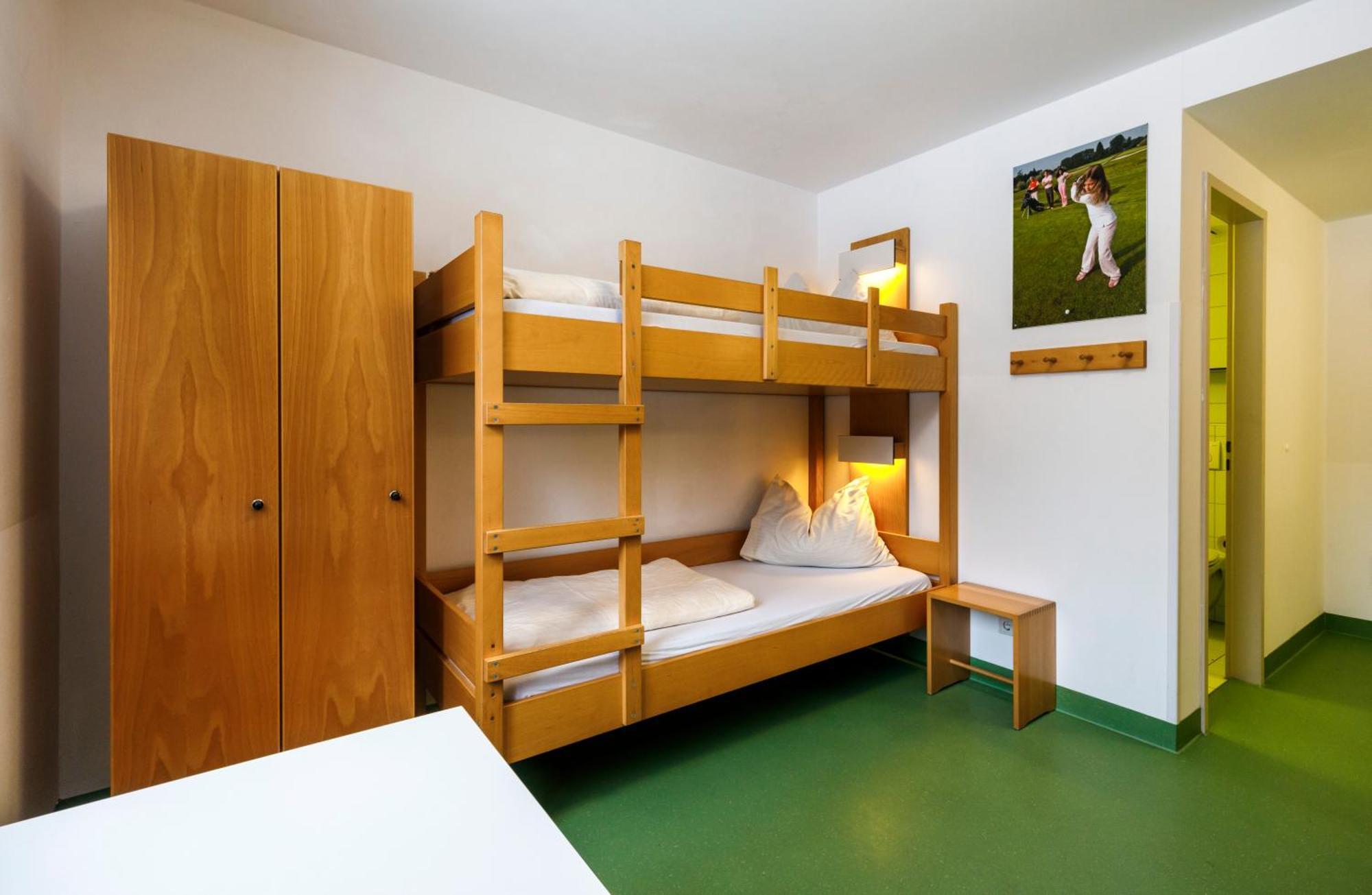 Jugendherberge Bad Toelz Bagian luar foto